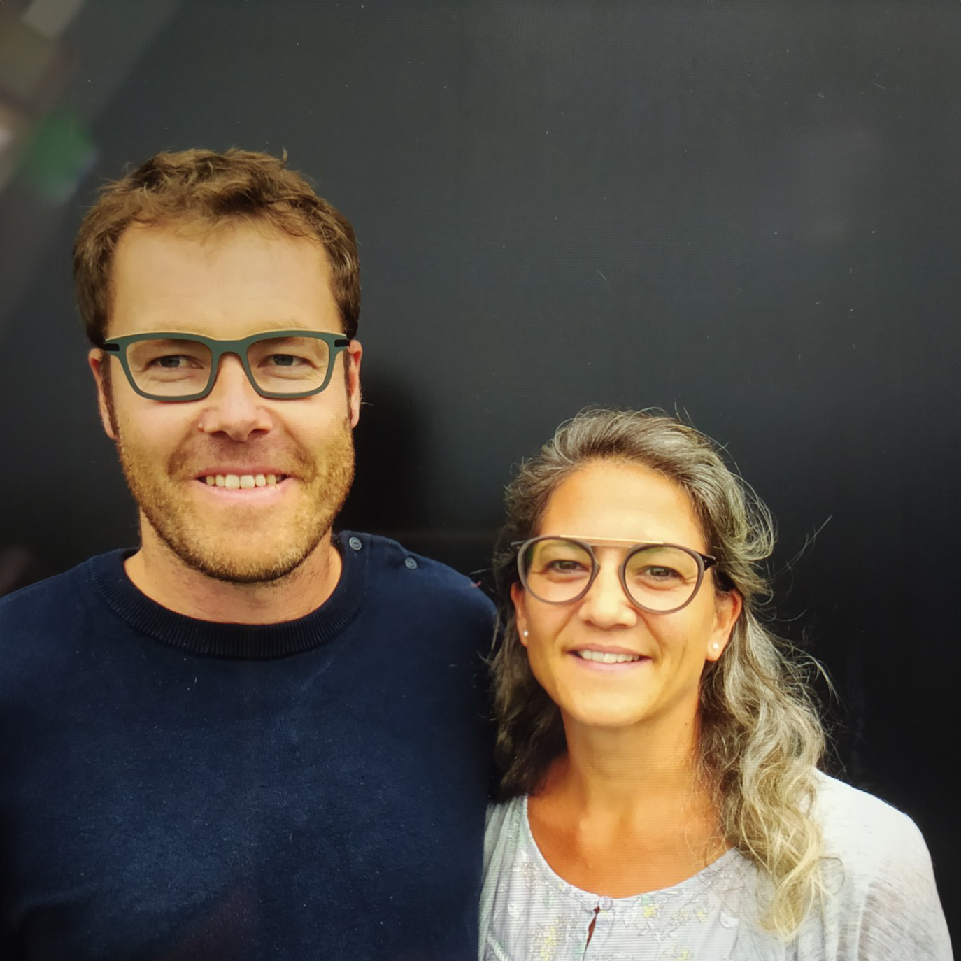 Christel et Sylvain, hôtes de la maison Ker Melen et de la Tiny House Roguennic à Cléder